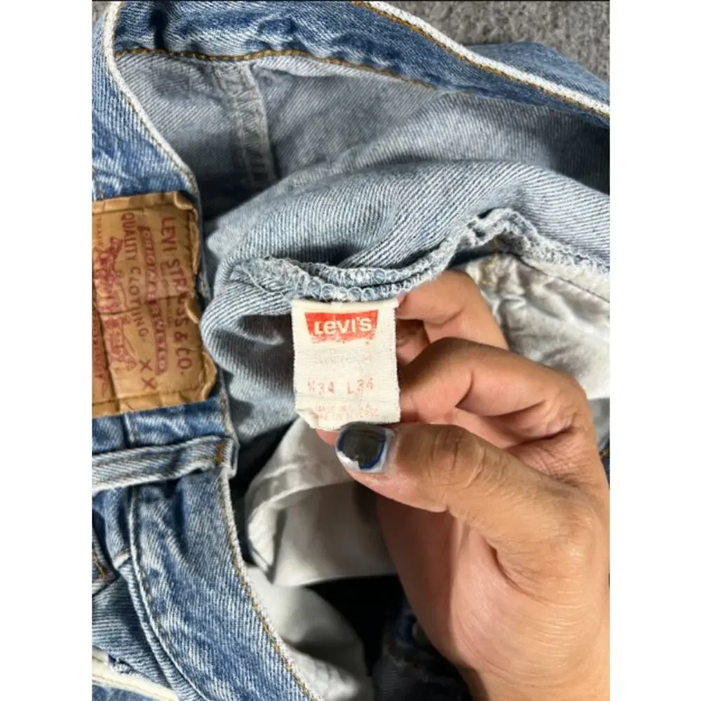 VTG 80s Levis 501 Jeans Men 34x34 Blue Light Wash Straight Distressed Streetwear - Picture 6 of 13